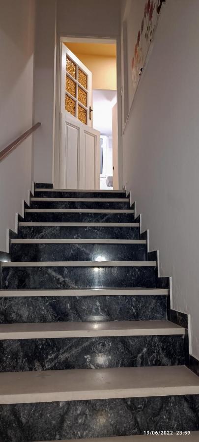 Lefterakis Place Aegina Dış mekan fotoğraf